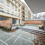 Boris\' Apartments City Centre Parks