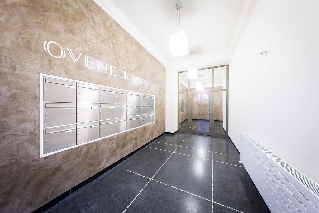 Boris' Centre Parks Apartment Prag